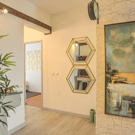 My Fair - Downtown Near Marques De Pombal Апартаменты