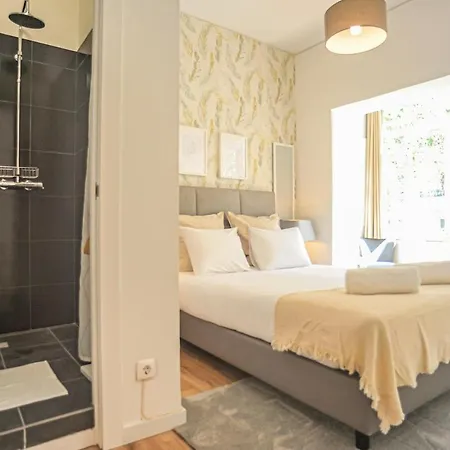 My Fair - Downtown Near Marques De Pombal Лиссабон