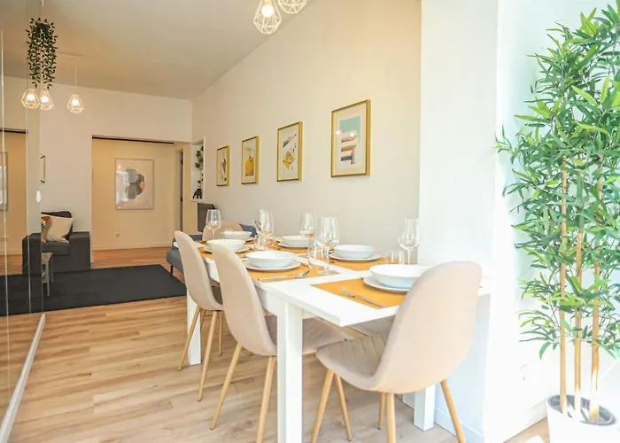 My Fair - Downtown Near Marques De Pombal Lisboa