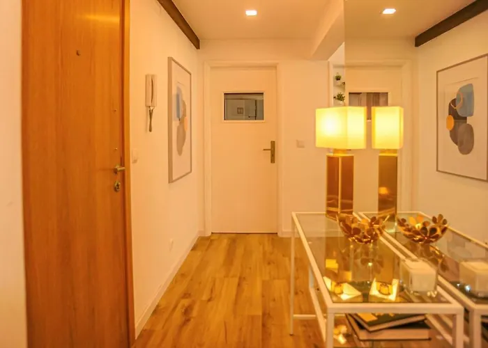 My Fair - Downtown Near Marques De Pombal Лісабон