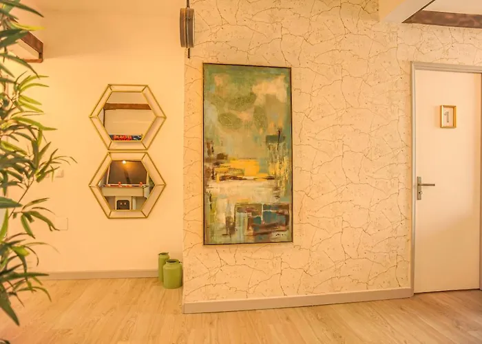 Апартаменти My Fair - Downtown Near Marques De Pombal Лісабон